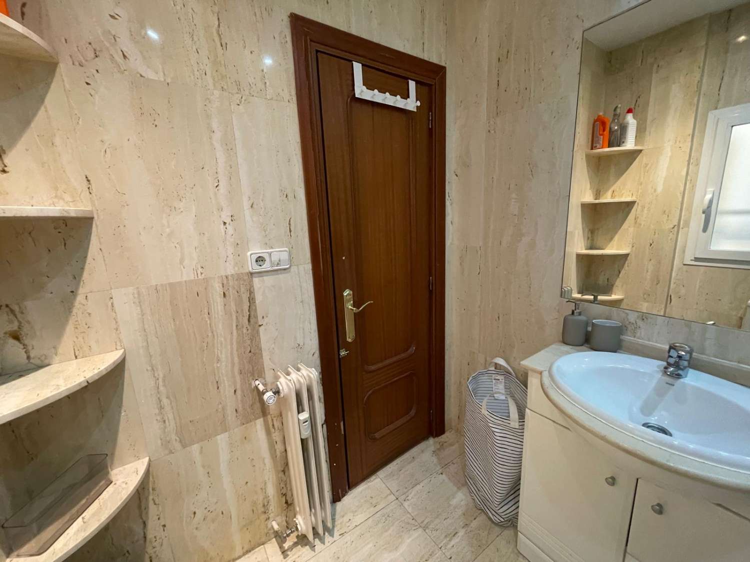 Bright 3-Bedroom Apartment in Chamberí