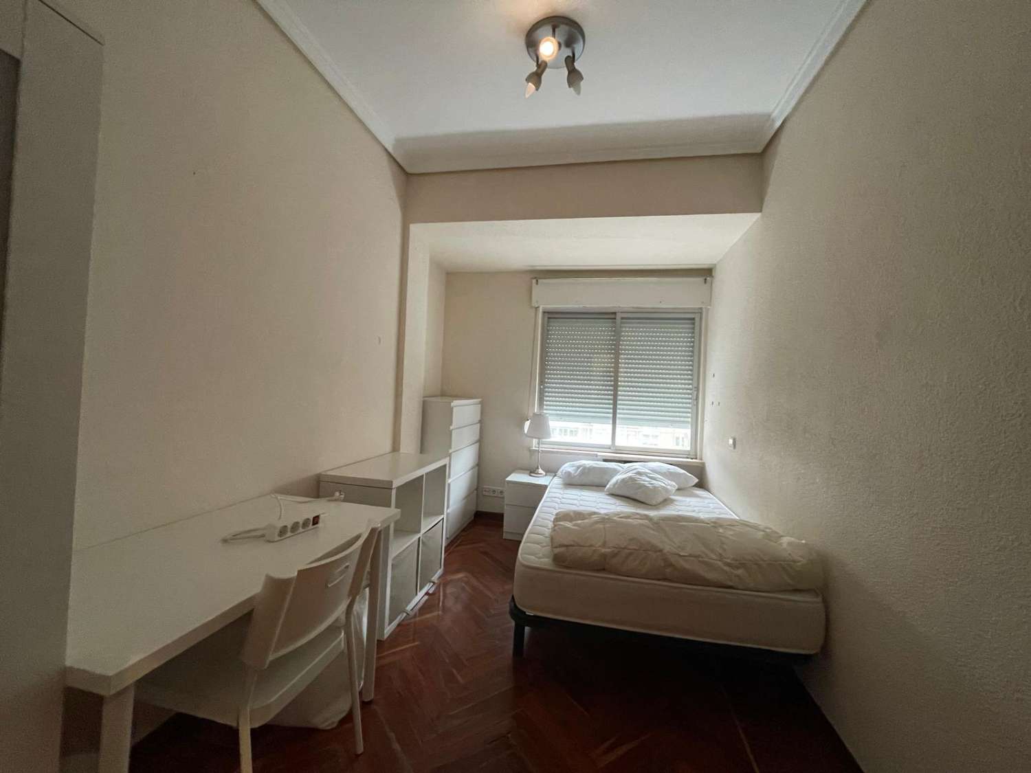 Bright 3-Bedroom Apartment in Chamberí