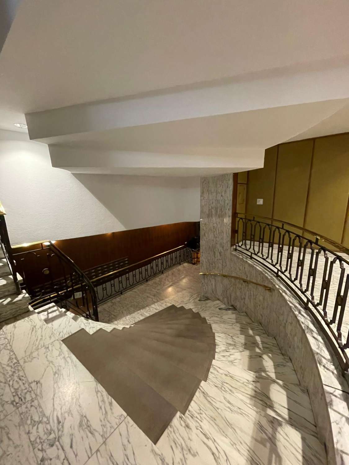 Bright 3-Bedroom Apartment in Chamberí