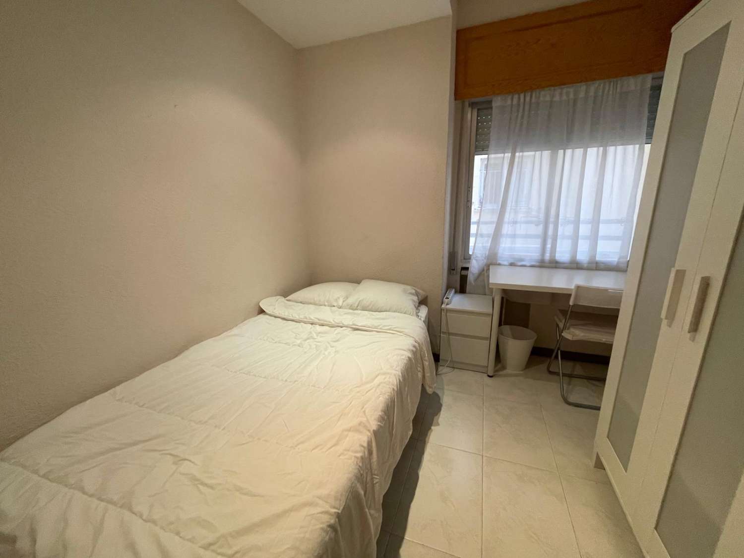 Bright 3-Bedroom Apartment in Chamberí