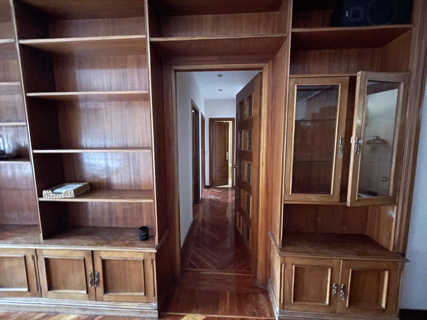 Bright 3-Bedroom Apartment in Chamberí