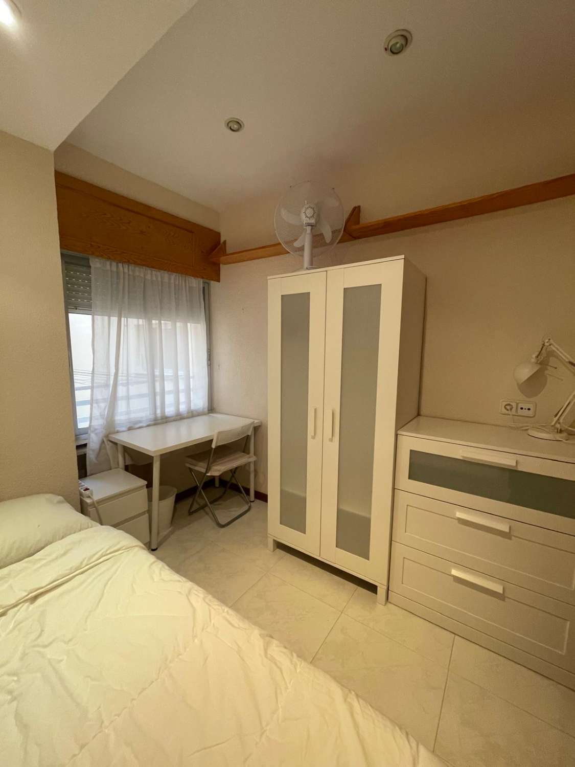 Bright 3-Bedroom Apartment in Chamberí