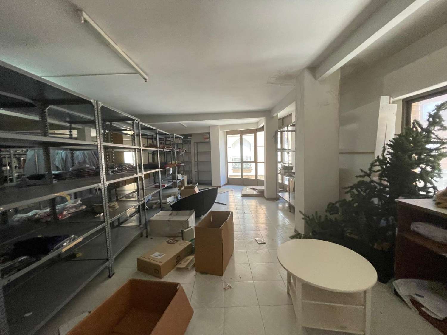 Gran oportunidad Edificio de 2 plantas 430m2 en el centro de Quintanar, junto a la plaza del Ayuntamiento