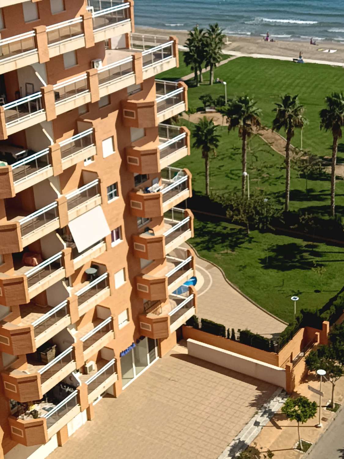 APARTAMENTO OROPESA PRIMERA LÍNEA