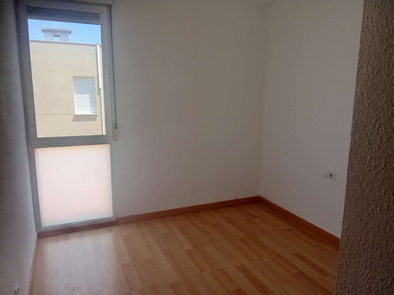 CHALET ADOSADO OROPESA