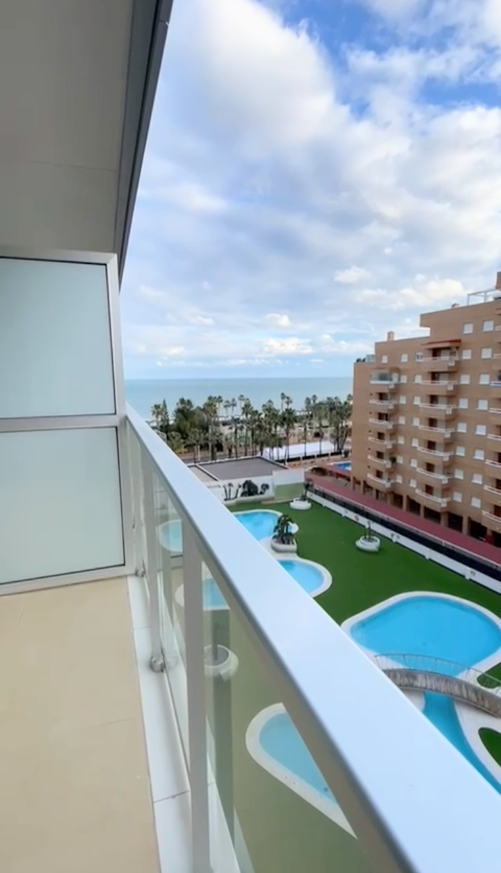 APARTAMENTO PRIMERA LINEA OROPESA