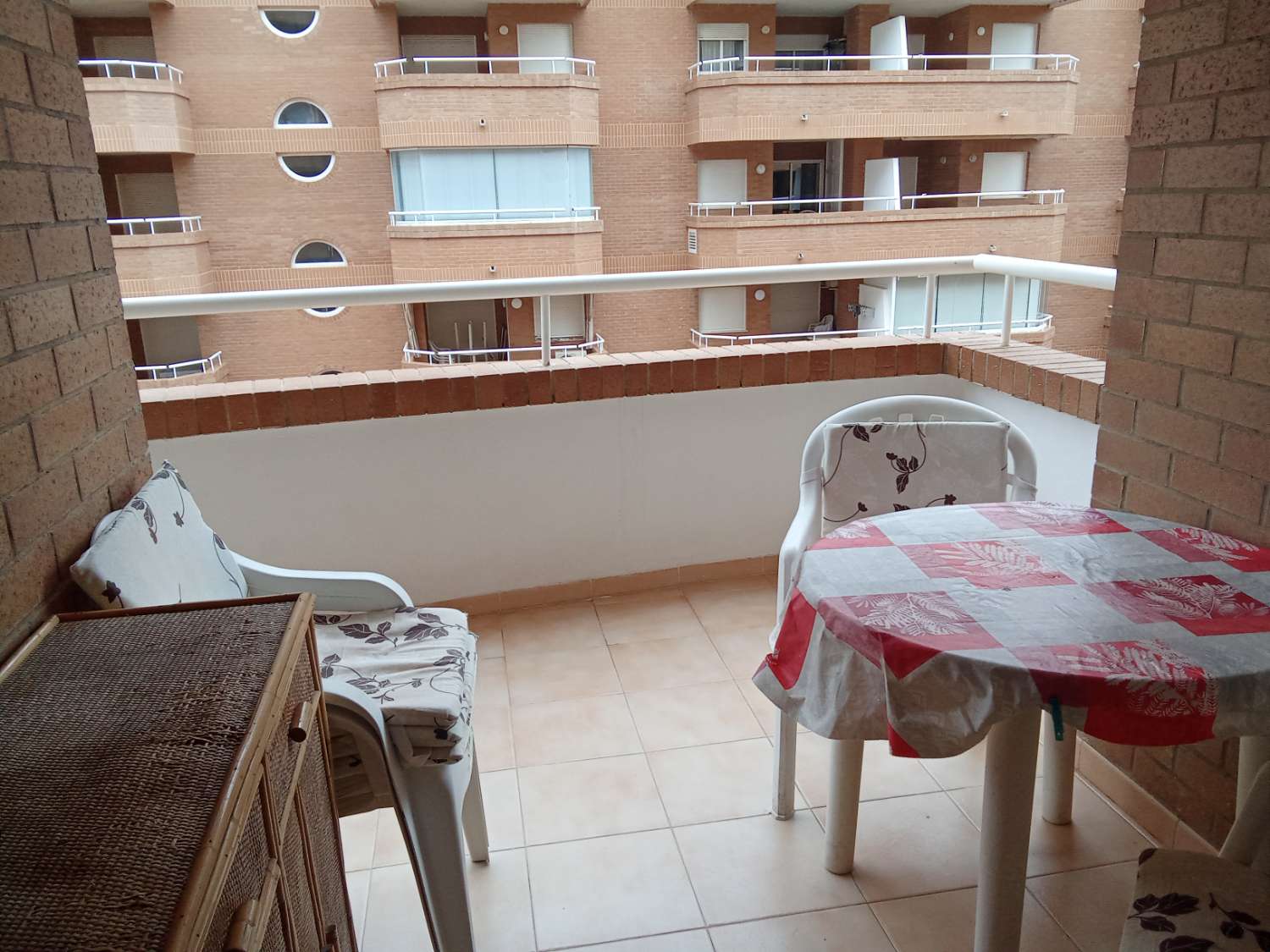 APARTAMENTO PRIMERA LINEA PLAYA CON DOS PLAZAS DE GARAJE
