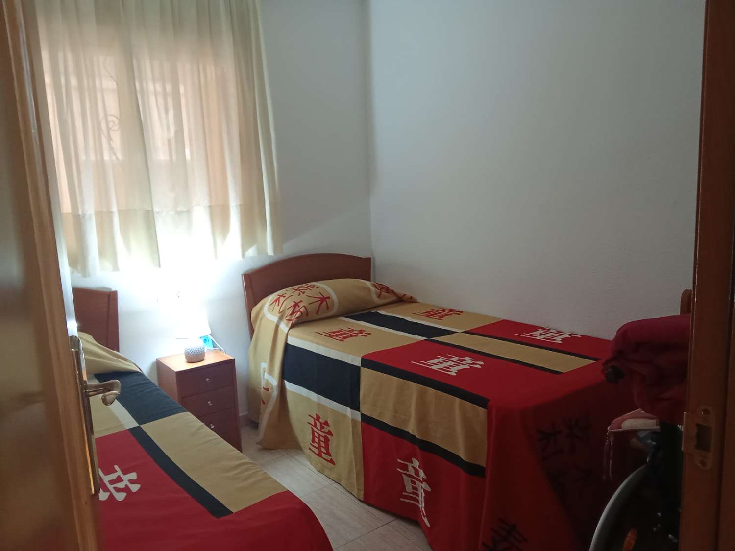 APARTAMENTO PRIMERA LINEA PLAYA CON DOS PLAZAS DE GARAJE