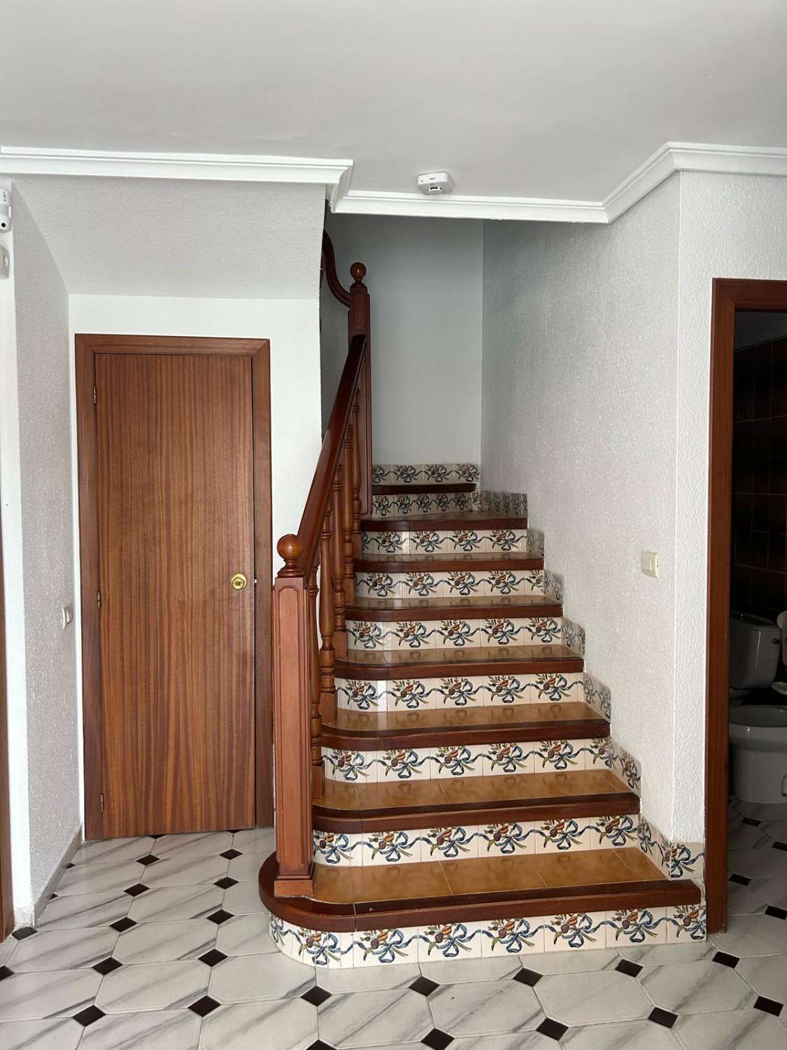 CHALET ADOSADO OROPESA