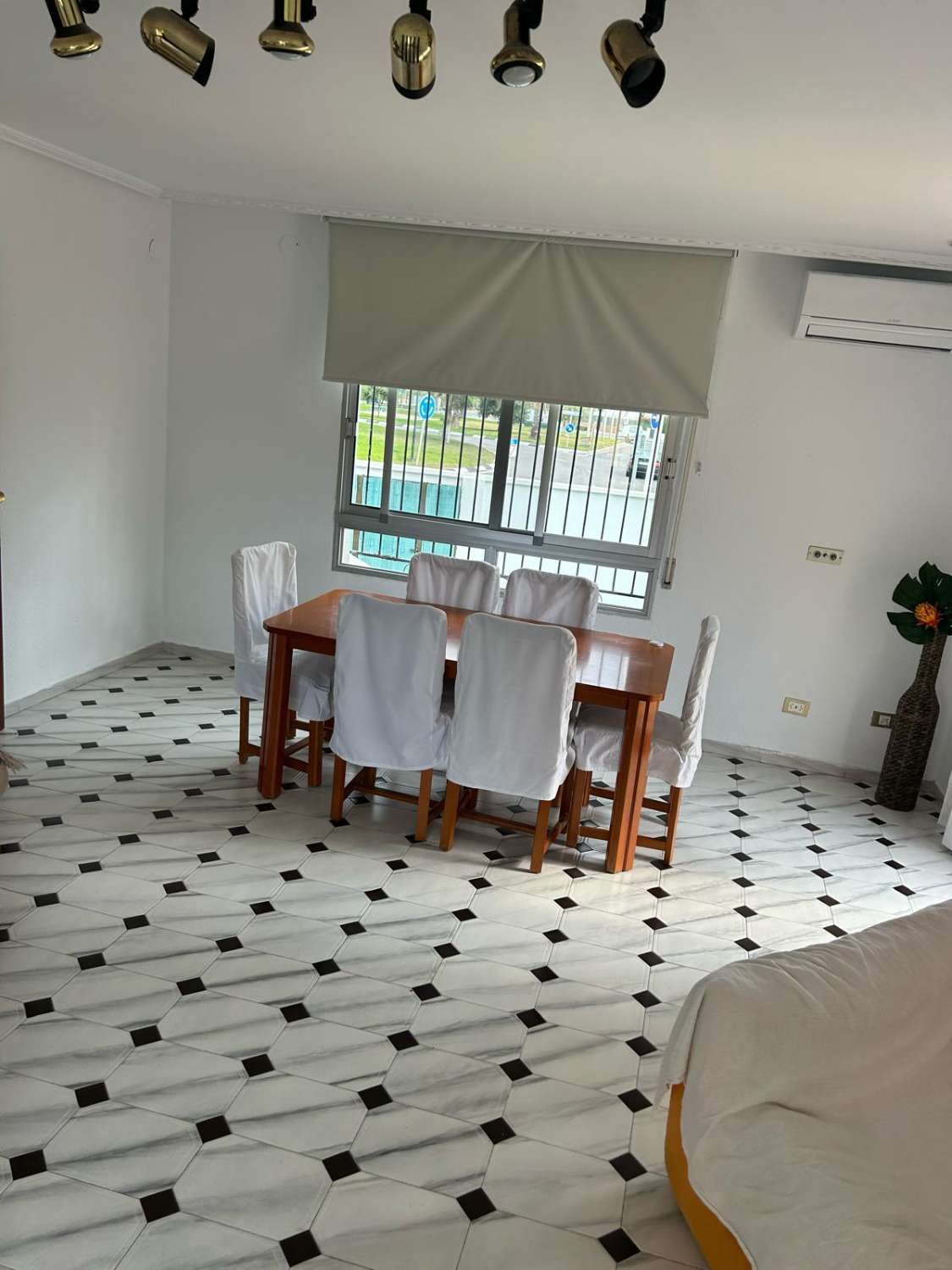 CHALET ADOSADO OROPESA