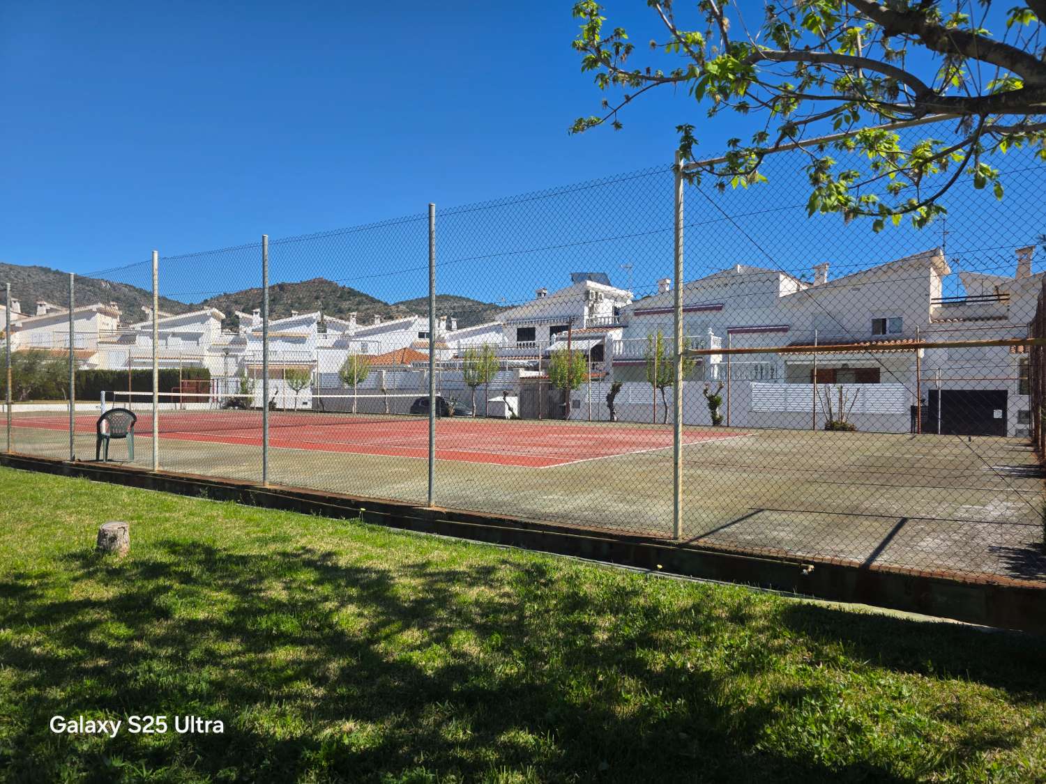 Бунгало в продаже в Voramar (Benicasim)