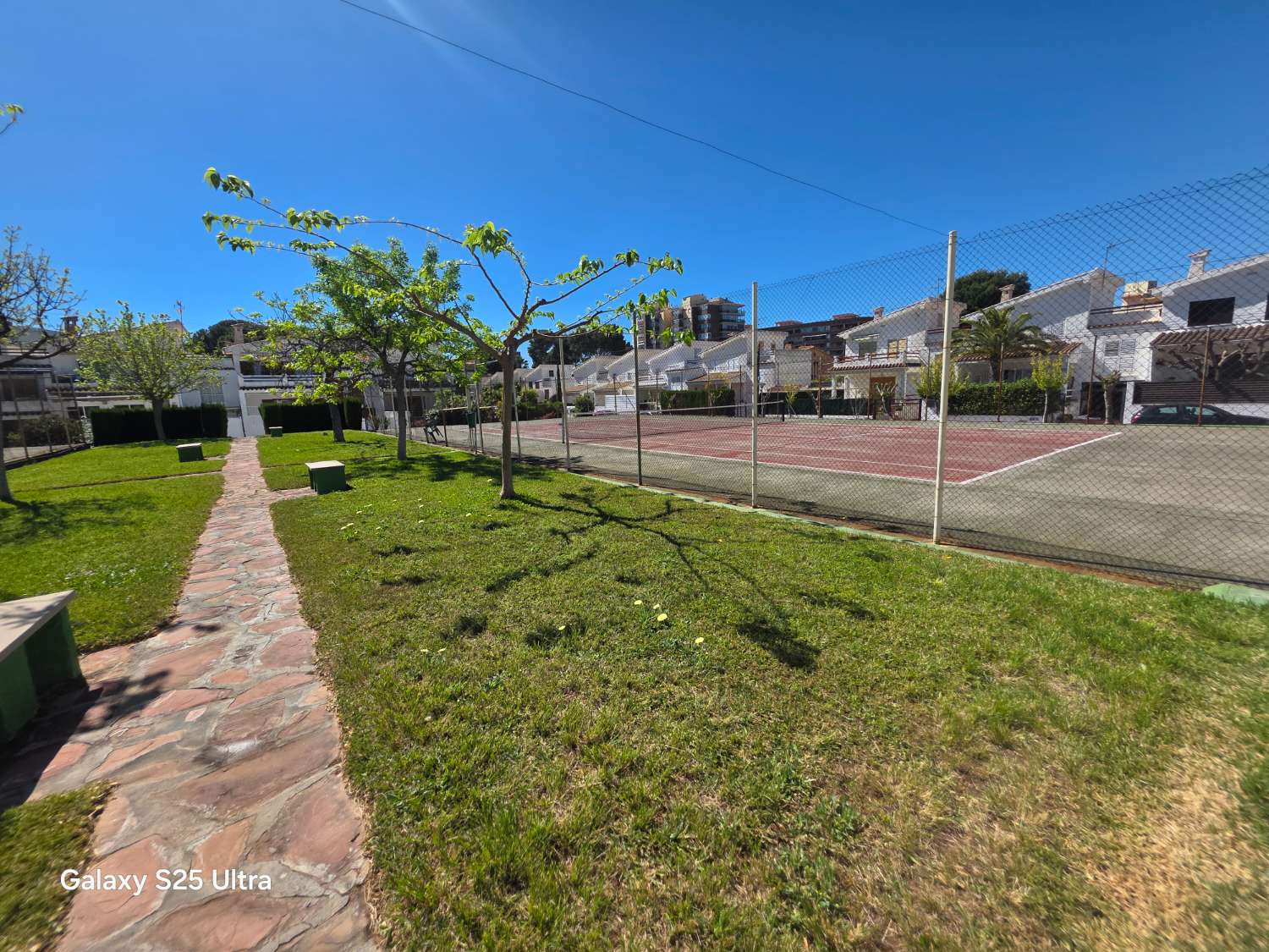 Бунгало в продаже в Voramar (Benicasim)