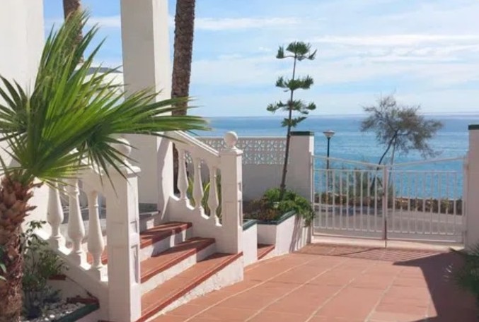 CHALET VISTAS AL MAR