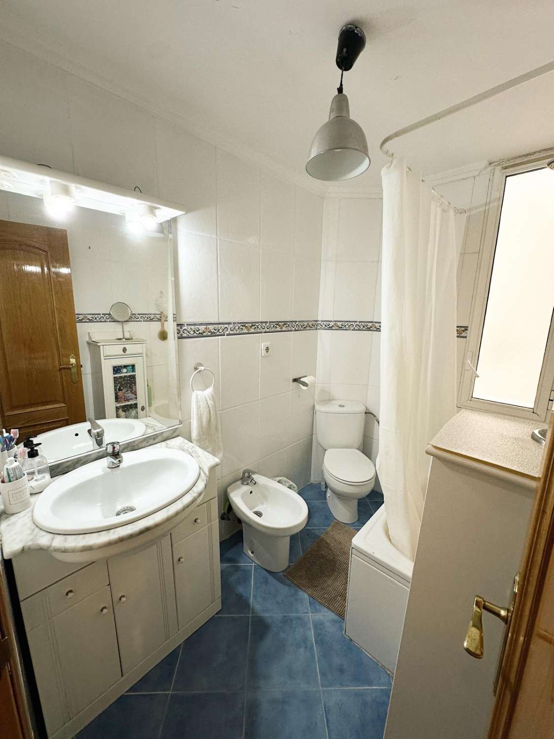 Cozy and warm two bedroom apartment in Chamberí