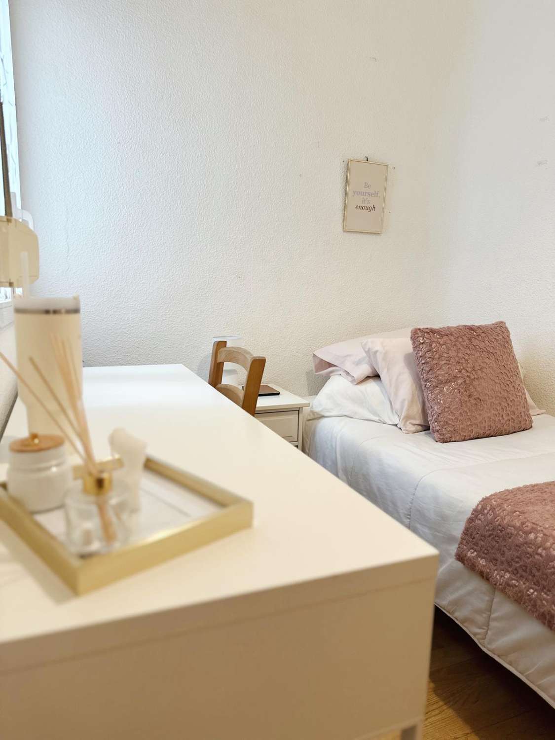 Cozy and warm two bedroom apartment in Chamberí